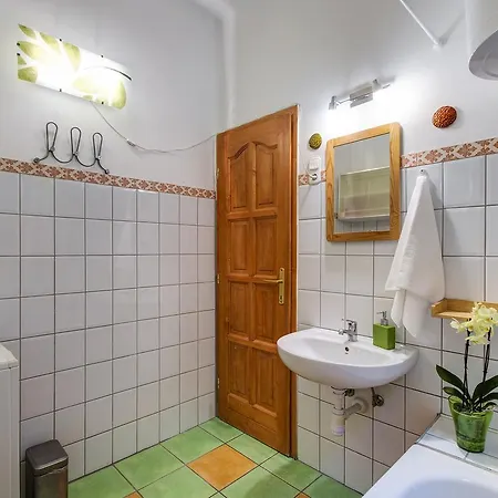 Apartment Near The Heroes Square *