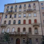 Near The Heroes Square Apartment