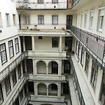 Apartment Near The Heroes Square *