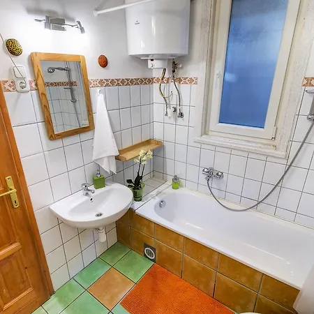 Apartman Near The Heroes Square *